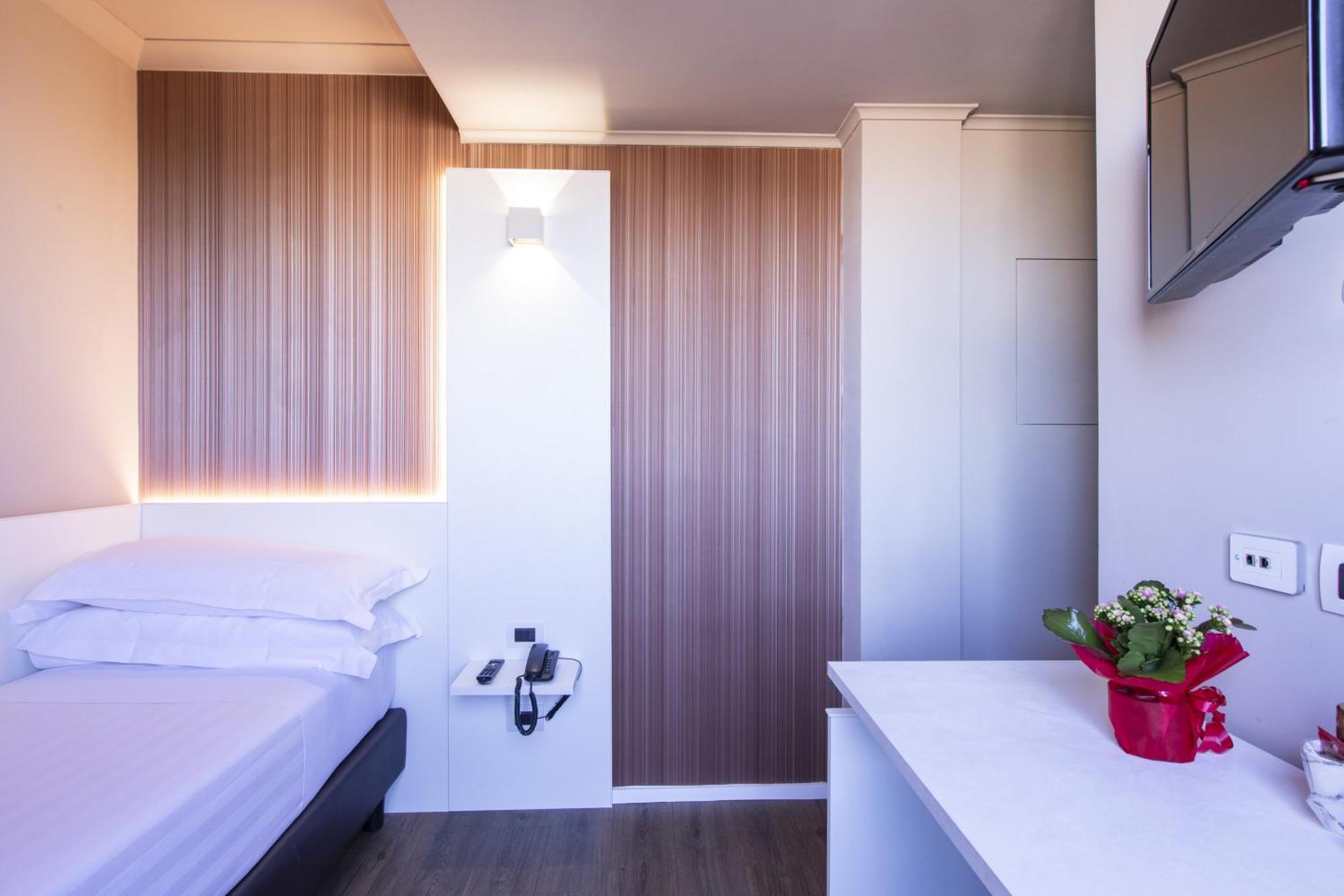 Garner Aurelia By Ihg 4* Rom